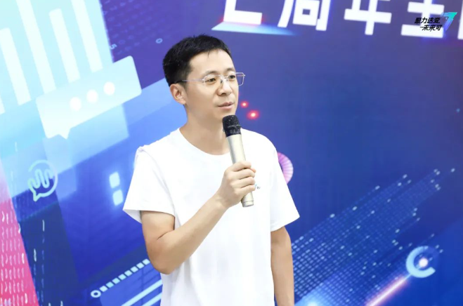 仪式感爆棚!螳螂科技7周年Party精彩瞬间放送!教育CRM系统-北京螳螂科技{官网}-CRM销售管理系统-免费CRM试用最新资讯 仪式感爆棚!螳螂科技7周年Party精彩瞬间放送!教育CRM系统-北京螳螂科技{官网}-CRM销售管理系统-免费CRM试用最新资讯